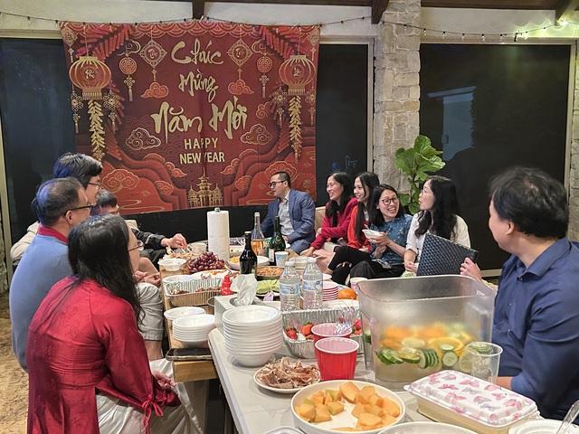 Người Việt ở Mỹ đón tết 2026: Hòa mình vào không khí đầm ấm và truyền thống - Ảnh 4.