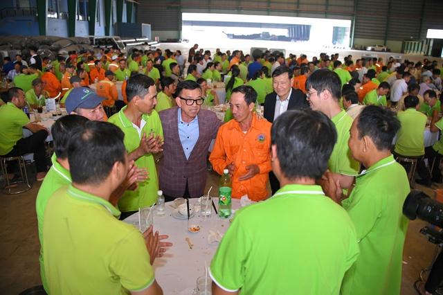 VWS lan tỏa nghĩa tình Tết, bền bỉ hành trình xanh  - Ảnh 2.