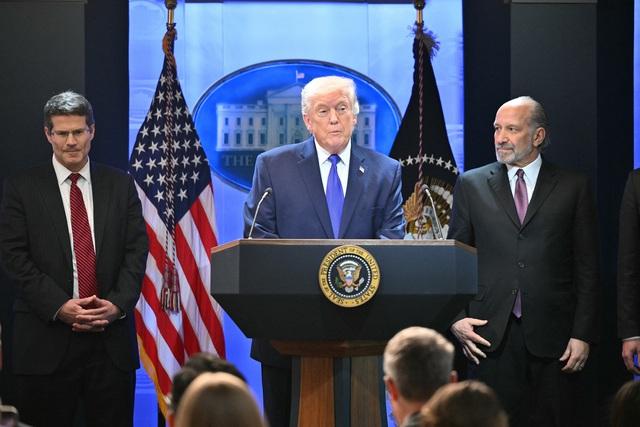 Ông Trump tăng thuế toàn cầu mới từ 10% lên 15% - Ảnh 1.