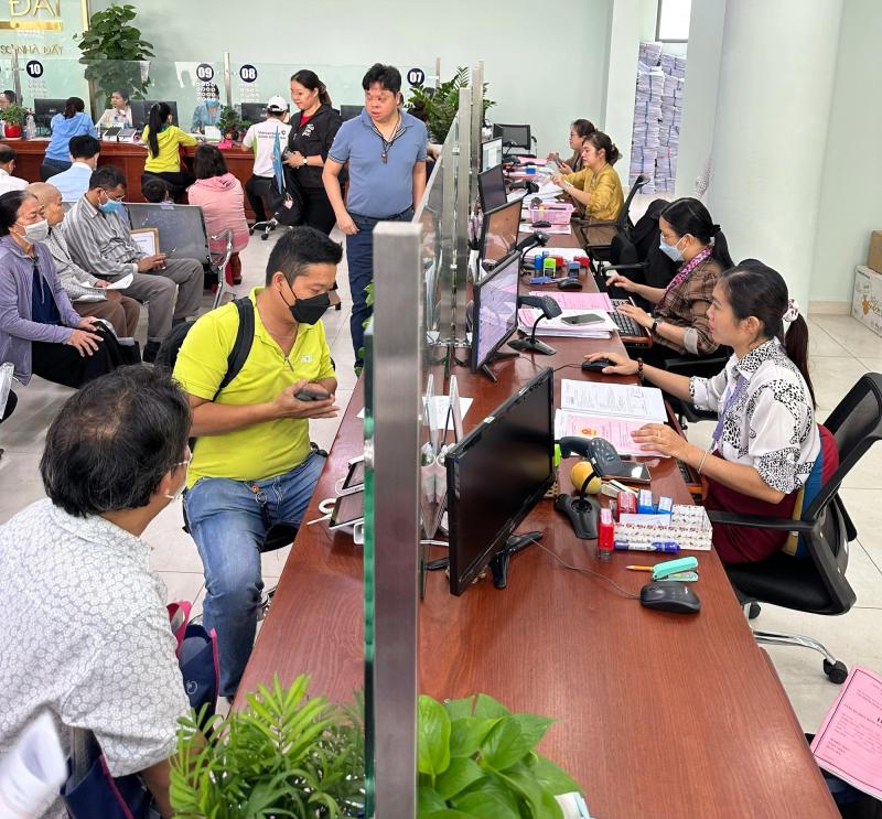 Dọn đường thông suốt cho sổ hồng trên VNeID - Ảnh 1.