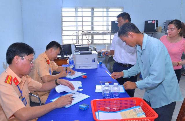 Cà Mau tổ chức 12 kỳ sát hạch lái xe trong tháng 3  - Ảnh 1.