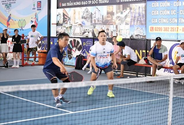 Diễn viên Huy Khánh lần đầu vô địch giải pickleball - Ảnh 11.