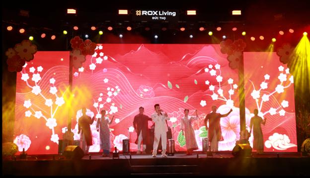 ROX Living Đức Thọ rực rỡ đêm Nhạc hội Xuân Concert- Ảnh 3.