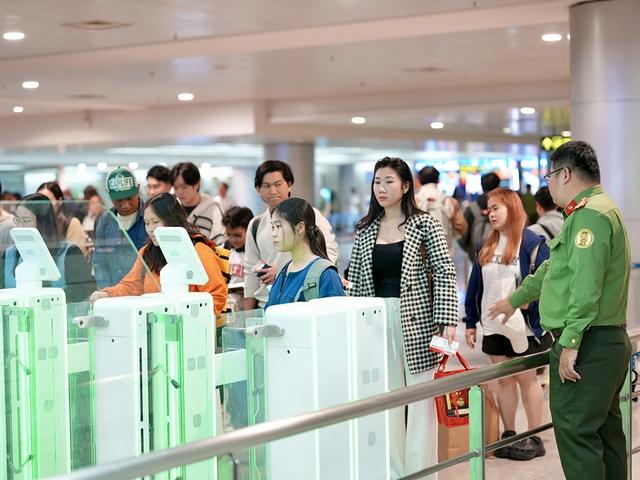 Công nghệ sân bay Tân Sơn Nhất giảm ùn tắc hiệu quả trong năm 2026 - Ảnh 1.