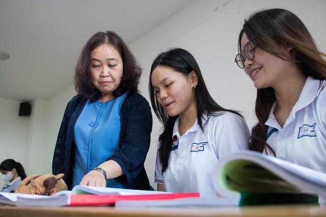 Tuyển sinh ĐH 2026: Trường ĐH Sư phạm TP.HCM có ngành tuyển tới 600 thí sinh - Ảnh 1.