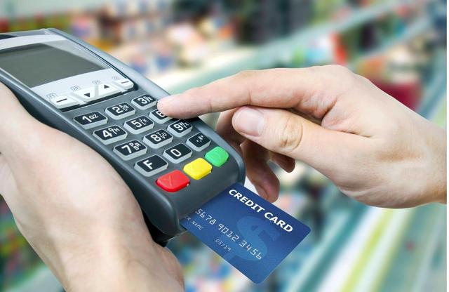 Hàng loạt chiêu trò lừa đảo nhắm vào thẻ ngân hàng- Ảnh 2.