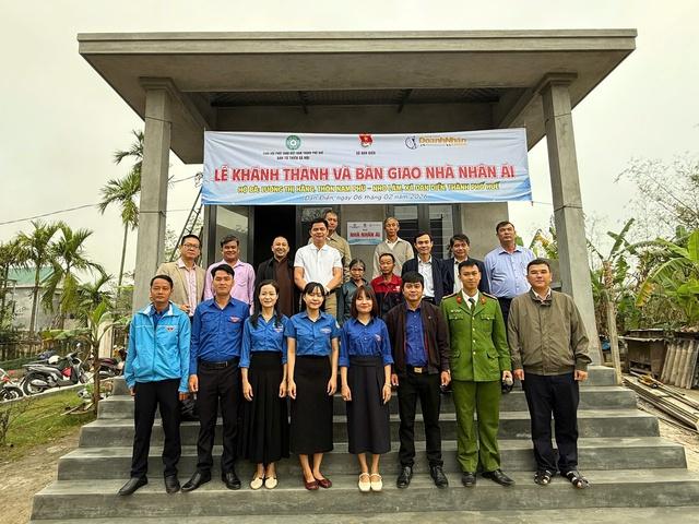 Giải Golf Doanh Nhân Sài Gòn giao nhà nhân ái ở Huế từ nguồn quỹ thiện nguyện - Ảnh 1.