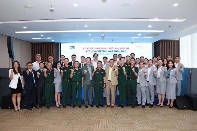 TTC IZ ký kết hợp đồng hợp tác đầu tư với Viettel Warehousing- Ảnh 1.