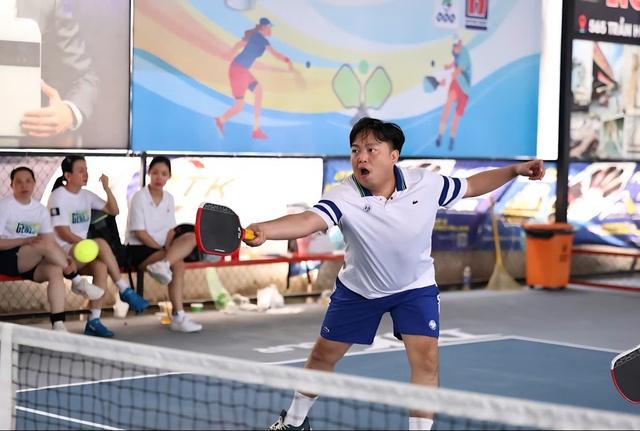 Diễn viên Huy Khánh lần đầu vô địch giải pickleball - Ảnh 12.
