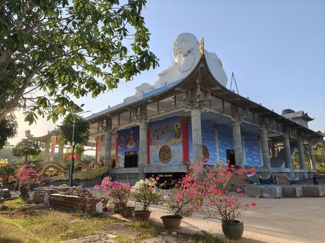 Du Xuân ngôi chùa có tượng Đức Phật Thích Ca tọa thiền cao nhất Đông Nam Á - Ảnh 10.
