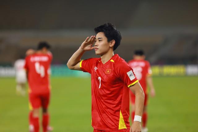 AFC phạt Đình Bắc, treo giò ở đội tuyển Việt Nam: VFF cũng bị chế tài 38 triệu đồng vì…- Ảnh 1.
