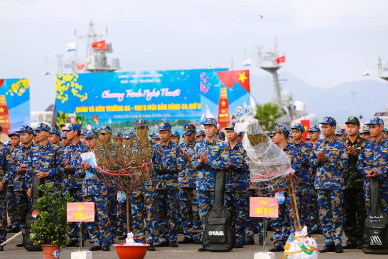 Tết ở Trường Sa - Kỳ 2: Đốm lửa Cam Ranh- Ảnh 1.