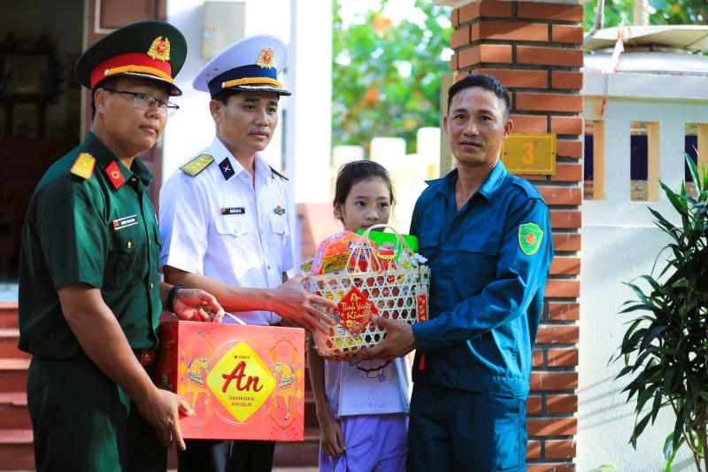 Tết ở Trường Sa - Kỳ 5: Sóng gió Song Tử Tây- Ảnh 12.