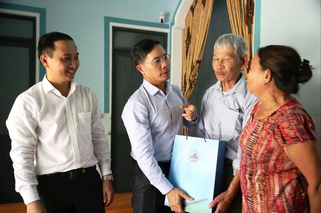 Đà Nẵng chi hàng trăm tỉ đồng để 'không một ai bị bỏ lại phía sau'- Ảnh 1.