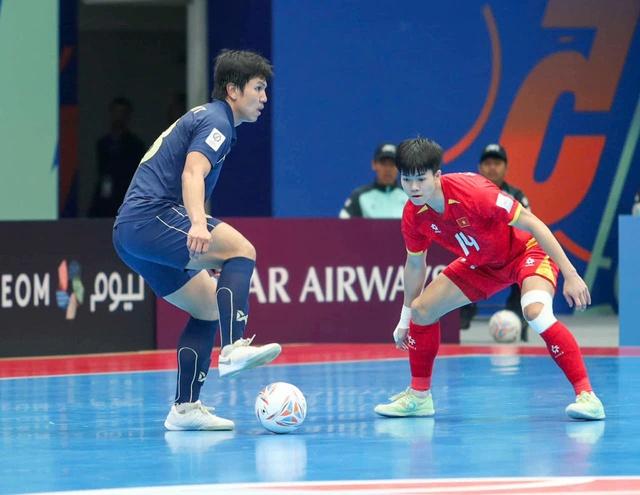 Xác định 7 đội vào tứ kết futsal châu Á: Việt Nam gặp chủ nhà Indonesia cực mạnh, Thái Lan đấu Iraq- Ảnh 1.
