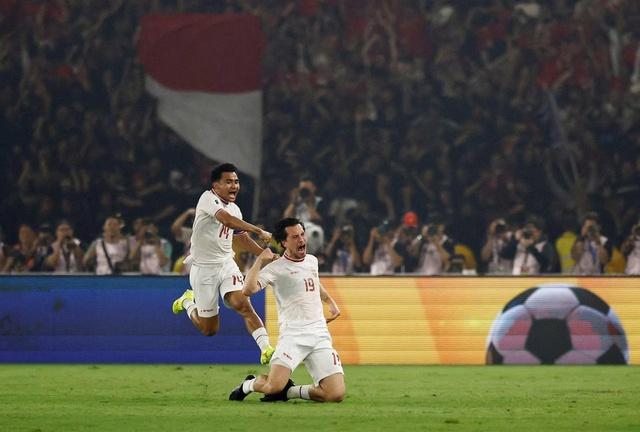 HLV John Herdman bất ngờ bình luận Indonesia yếu thế trước đội tuyển Việt Nam ở AFF Cup- Ảnh 2.