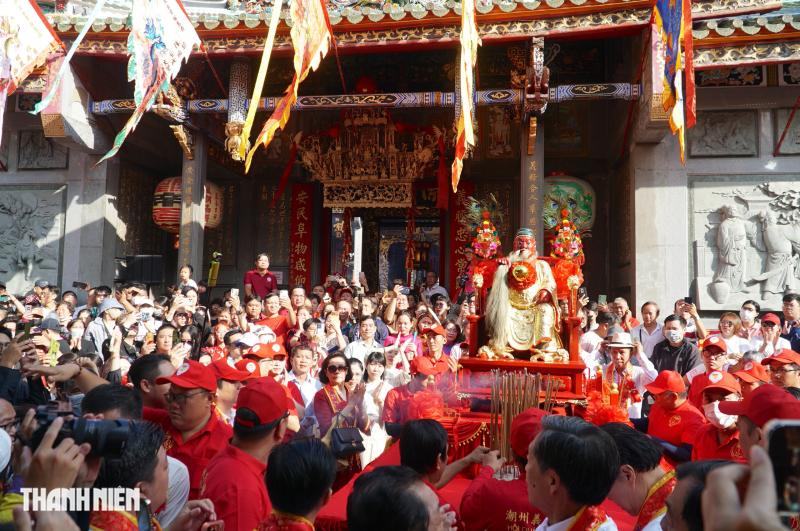 Khám phá lễ Nghinh Ông Quan Thánh Đế Quân xuất du tại Chợ Lớn - Ảnh 2.