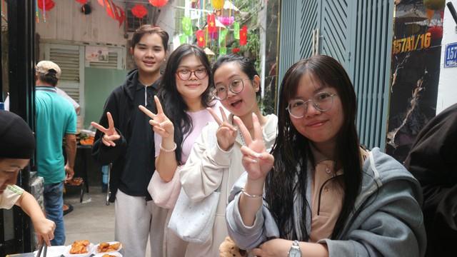 Tạm nghỉ công việc chính cả tháng, người Hồi giáo tại TP.HCM xoay xở ra sao? Haha- Ảnh 6.