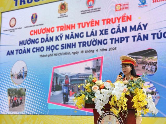 Học sinh THPT ở TP.HCM hào hứng với kỹ năng lái xe an toàn năm 2026- Ảnh 2.