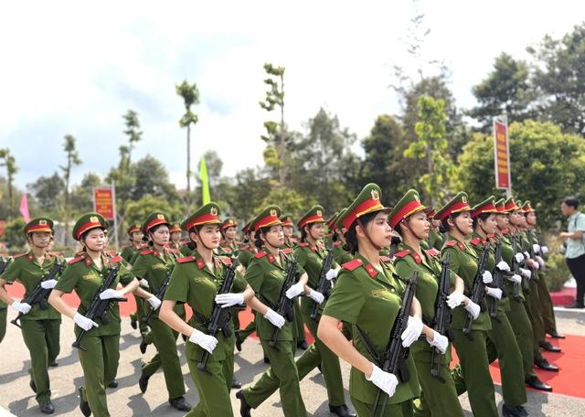 Trường ĐH Cảnh sát nhân dân nhận danh hiệu Anh hùng Lực lượng vũ trang nhân dân - Ảnh 5.
