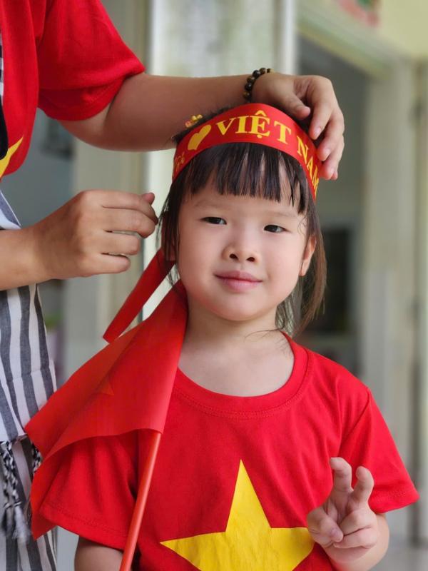 Rực rỡ cờ hoa mừng ngày 30.4, kỷ niệm 51 năm đất nước thống nhất- Ảnh 19.