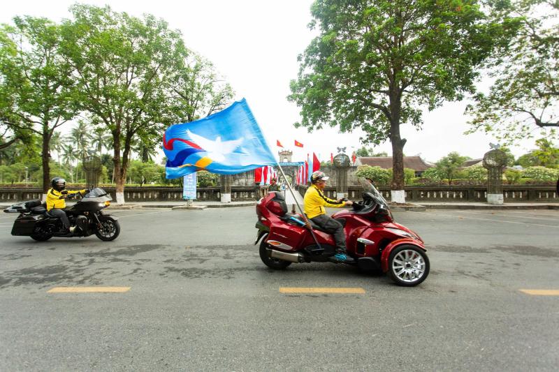 Toàn cảnh Thành cổ Quảng Trị rộn ràng nhịp bánh xe lan tỏa thông điệp hòa bình- Ảnh 21.