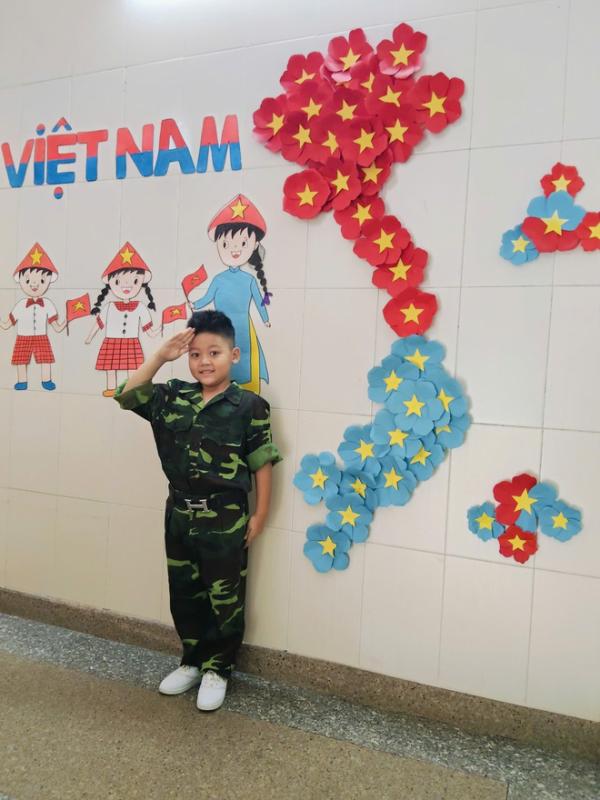Rực rỡ cờ hoa mừng ngày 30.4, kỷ niệm 51 năm đất nước thống nhất- Ảnh 20.