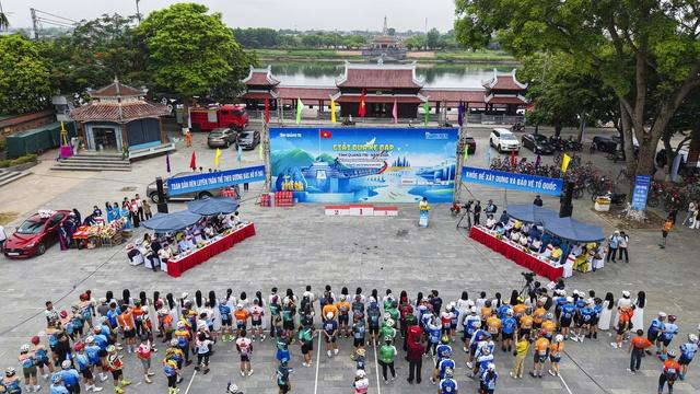 Sôi động cuộc đua xe đạp quanh Thành cổ- Ảnh 4.