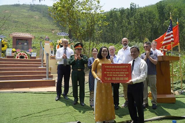 Tìm kiếm quân nhân Mỹ mất tích: Ký ức đau thương dưới chân núi Am - Ảnh 4.