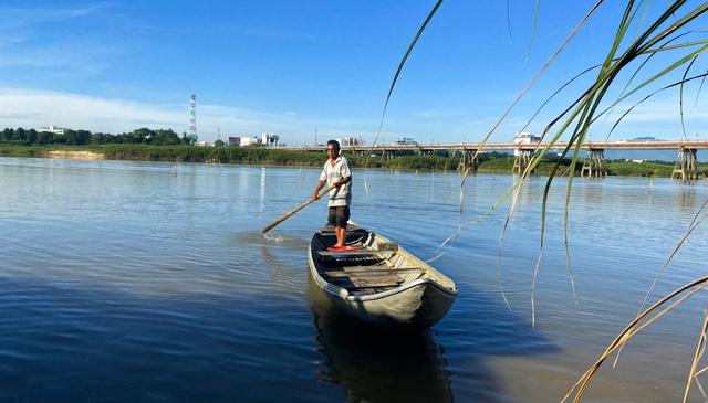 Nghề đặt ống tre bắt cá bống sông Trà Khúc - hương vị quê hương Quảng Ngãi - Ảnh 5.