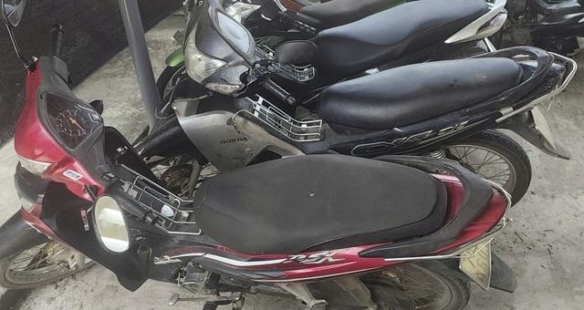 Tóm gọn 'vợ chồng hờ' chuyên trộm xe máy sau 19 giờ truy xét- Ảnh 2.