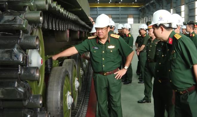 Bộ Quốc phòng chỉ đạo rút ngắn thời gian chế tạo xe tăng T-1- Ảnh 3.
