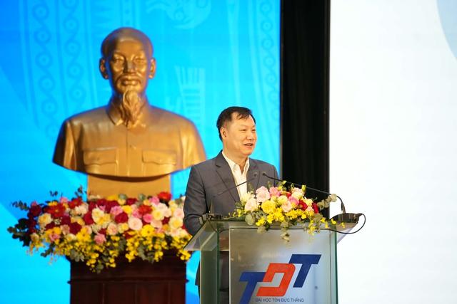 Cứ 5 thí sinh vào đại học, 1 người chọn học kinh doanh và quản lý - Ảnh 1.