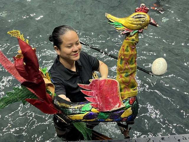 Rạp xiếc nghìn tỉ tại TP.HCM: Điểm đến nghệ thuật hấp dẫn cho giới trẻ - Ảnh 3.