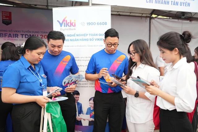 TP.HCM: Hơn 1.600 cơ hội việc làm cho sinh viên chuẩn bị tốt nghiệp - Ảnh 1.