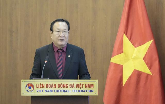 Tân HLV đội tuyển Việt Nam Hoàng Văn Phúc: 'Kế nhiệm huyền thoại Mai Đức Chung, áp lực là chuyện bình thường'- Ảnh 2.