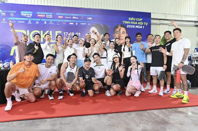 Pickleball: Danh tính tay vợt chuyên nghiệp đứng cặp với hoa hậu Hương Giang gây tò mò- Ảnh 1.
