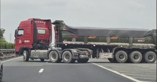 Quay đầu xe trên cao tốc do... đi nhầm đường, tài xế bị phạt 35 triệu- Ảnh 1.