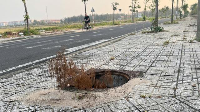 Đắk Lắk cảnh báo nắp cống bị trộm gây nguy hiểm cho người dân năm 2026 - Ảnh 1.