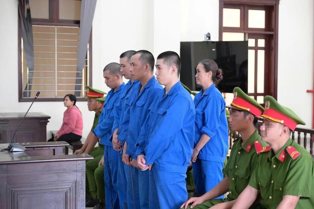 'Trừ tà' suốt đêm khiến hai cha con tử vong, 5 người lãnh án tù- Ảnh 1.