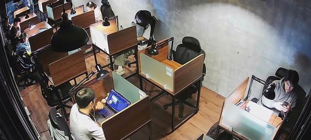 Mô hình kinh doanh 'không bán nước, chỉ bán không gian' thu hút người trẻ - Ảnh 1.