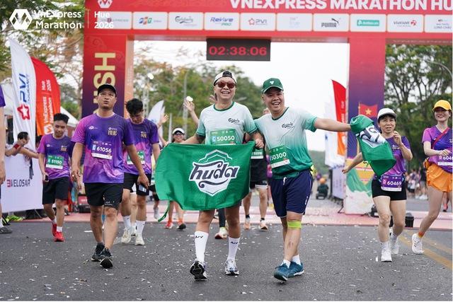 Carlsberg Việt Nam thắp sáng đường chạy VnExpress Marathon Huế 2026, lan tỏa tinh thần sống khỏe - Ảnh 4.