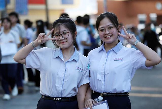 Điểm thi đánh giá năng lực cao nhất 3 năm qua: Điểm chuẩn ra sao? - Ảnh 1.