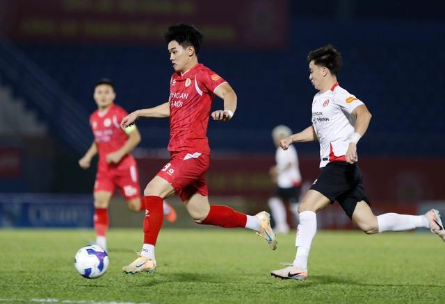 Đình Bắc chạy đà hoàn hảo cho kỳ AFF Cup đầu tiên cùng đội tuyển Việt Nam - Ảnh 2. Đình Bắc chạy đà hoàn hảo cho kỳ AFF Cup đầu tiên cùng đội tuyển Việt Nam - Ảnh 2.