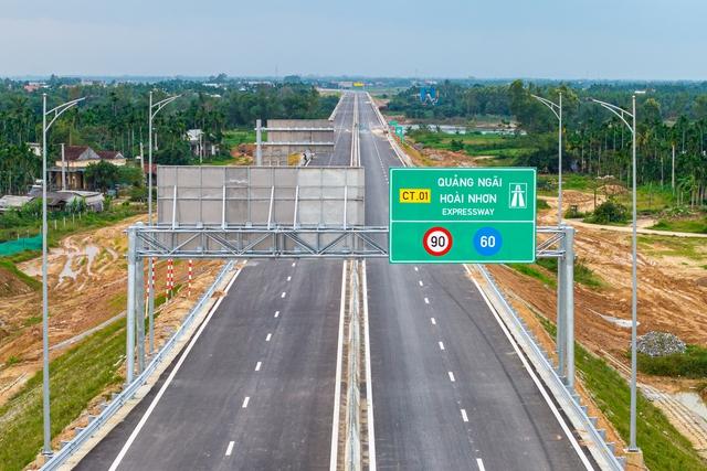 Thông xe 88 km cao tốc Quảng Ngãi - Hoài Nhơn từ 11 giờ 30 ngày 29.4- Ảnh 1.