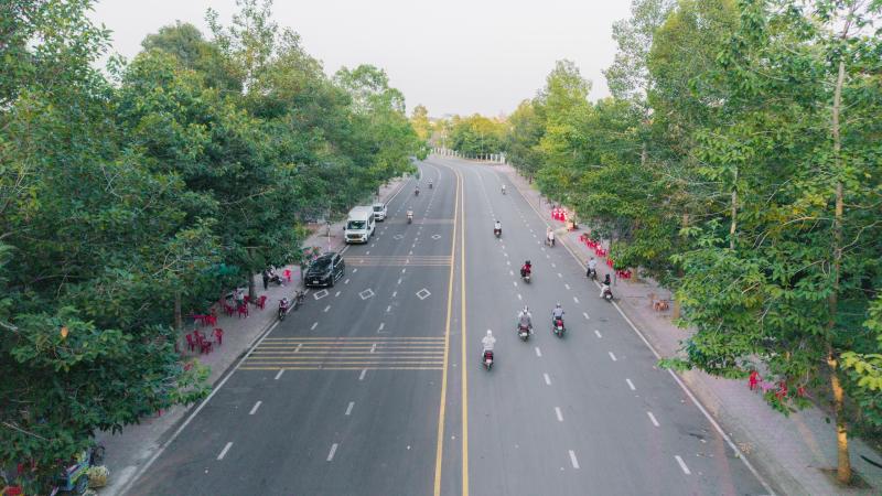 Đặc sản bánh cốm ống của đồng bào Khmer - Ảnh 2.