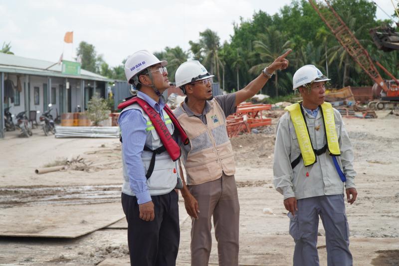 Thông xe cầu Đại Ngãi 2, người dân ngóng trông cầu Đại Ngãi 1 sớm hoàn thành - Ảnh 10.