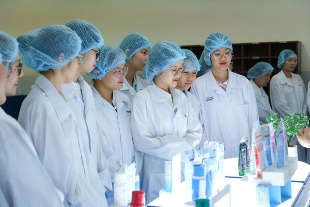 Rohto-Mentholatum (Việt Nam) 30 năm: ‘Hành trình truyền cảm hứng cho những tài năng tương lai’ - Ảnh 1.