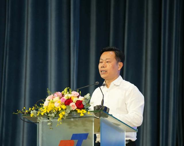 Thứ trưởng Bộ GD-ĐT: ‘Đại học không phải là chỗ để học đại” - Ảnh 1.