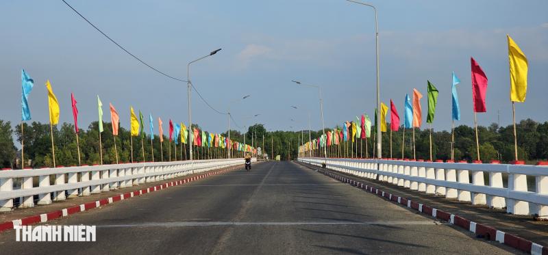 Địa điểm chơi lễ 30.4 gần TP.HCM: Hồ Trị An đang mùa đẹp nhất trong năm- Ảnh 6.